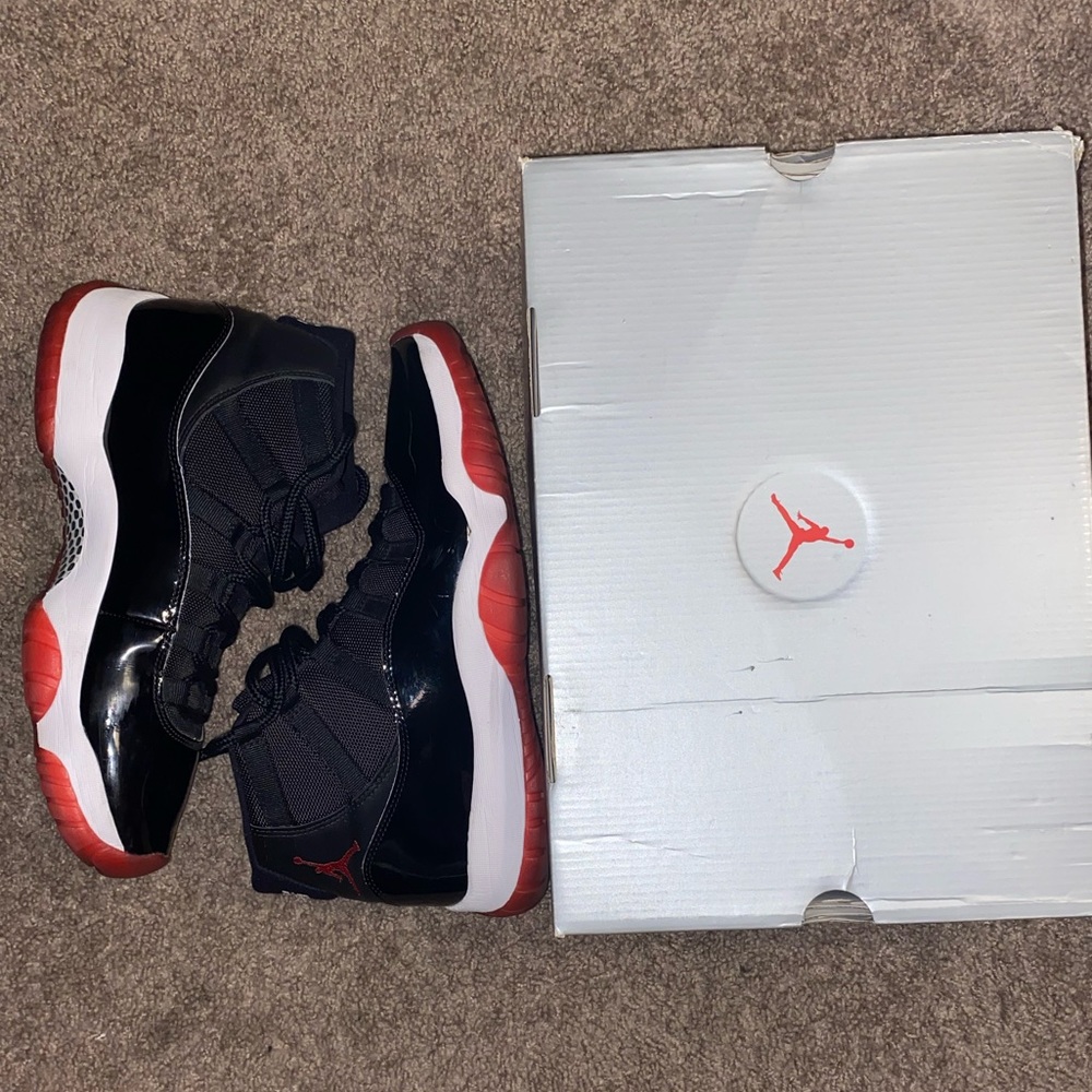 Air Jordan 11’s Bred